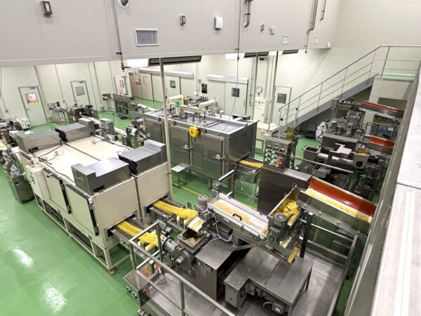 “もちもちパスタ”のニューオークボ　パスタ工場見学ツアー
